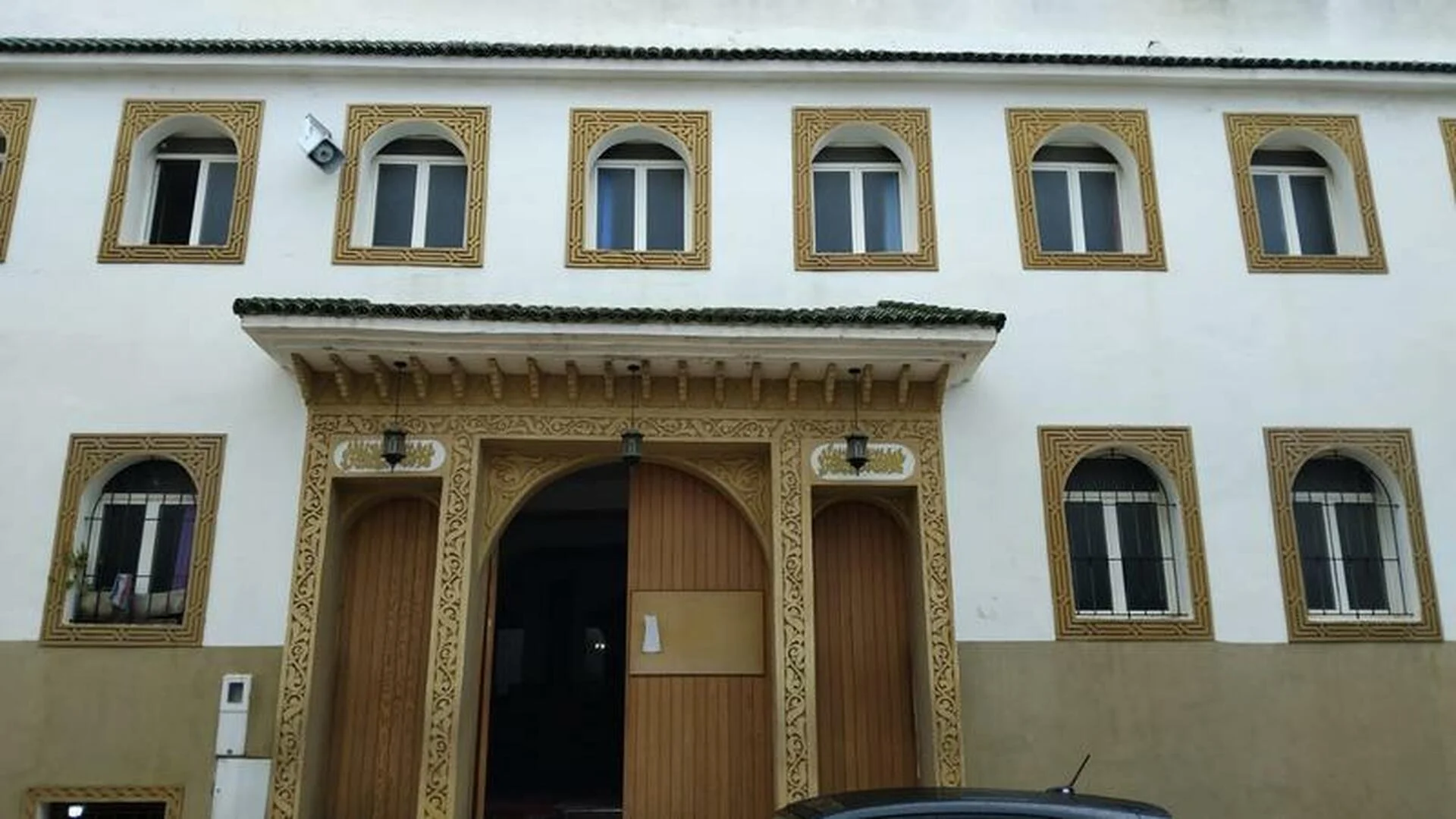1 مسجد أم هاني جوريو حي النهضة • Masjid logo