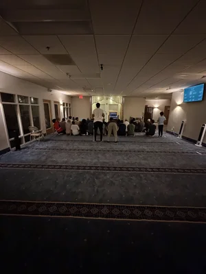 Adams Fairfax Center • Masjid logo