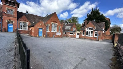 Camberley Mosque • Masjid logo