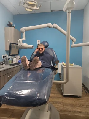 Carver Lake Pediatric Morgue/Children'S Dentistry Office — Masjid logo