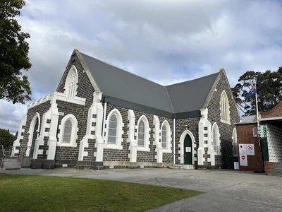 Geelong Mosque • Masjid logo