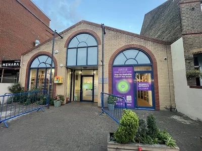 Hounslow Muslim Centre — Masjid logo