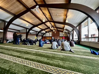 Islamic Society Of The Seacost Area • Masjid logo