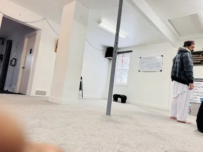 Jamia Riyadh-Ul-Jannah Airdrie • Masjid logo
