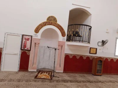 جامع بــنحمرون العوينة - دوز • Masjid logo