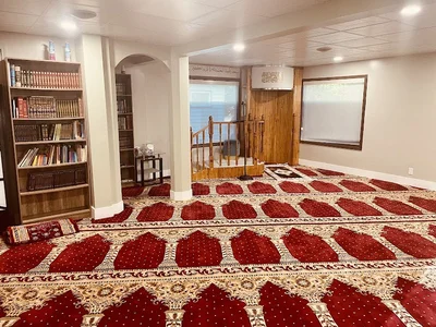 Lacombe Islamic Center (Baitul Falah) • Masjid logo