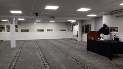 Luton Islamic Centre • Masjid logo