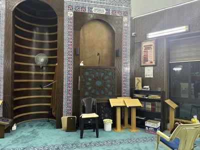 مسجد أم المؤمنين - عمان • Masjid logo