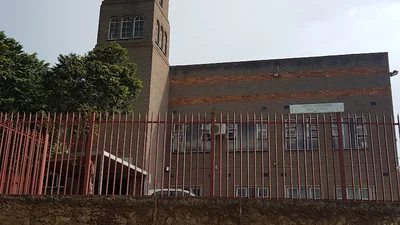 Masjid And Madrasah Umar Farooq • Masjid logo