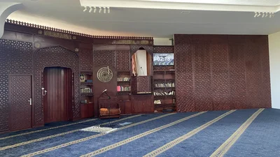 مركز الجالية الإسلامية في شينيزلو بالسمو — Masjid logo