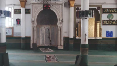 جامع الإحسان - قصر-هلال • Masjid logo