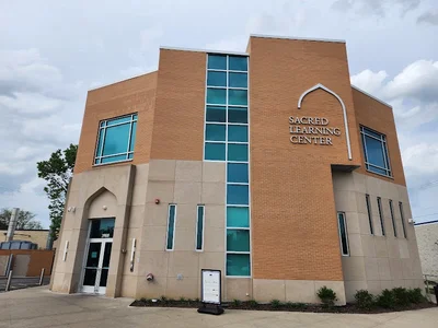 Sacred Learning Center • Masjid logo