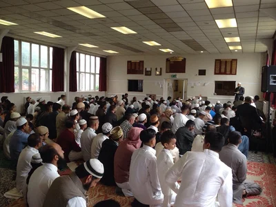 Thames View Muslim Association • Masjid logo