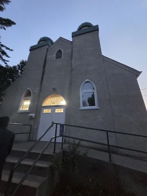 Wetaskiwin & Leduc Muslim Asso • Masjid logo